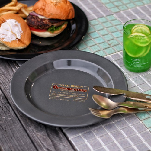 ネイタルデザイン | FLAT PLATE 25 OUTDOOR STORE Ver. | 食器 | GO OUT Online  ｜アウトドアファッション・キャンプの総合通販サイト